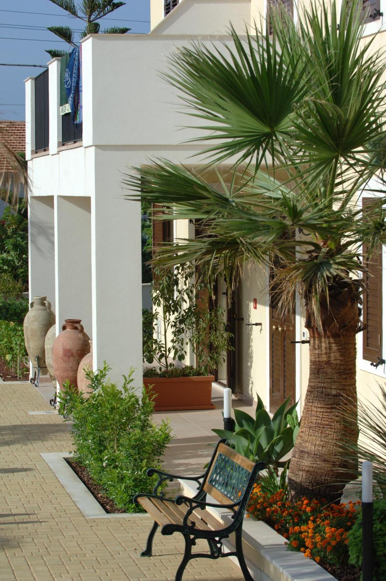 Residence Casa Del Mar Sicilia Marina di Modica Exterior foto